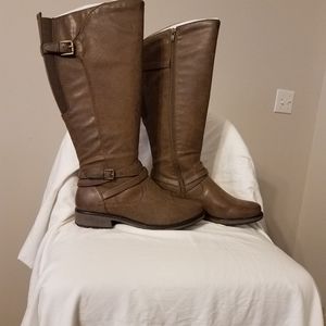 Size 11 BareTraps boot